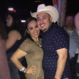 Meet your Posher, Javier